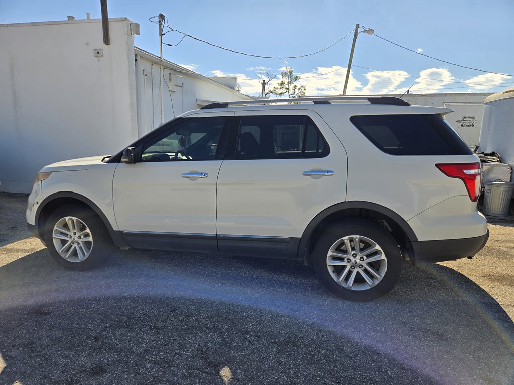 2012 Ford Explorer XLT's photo