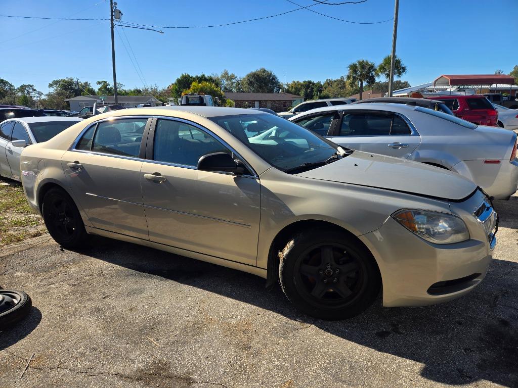2011 Chevrolet Malibu 1LS's photo