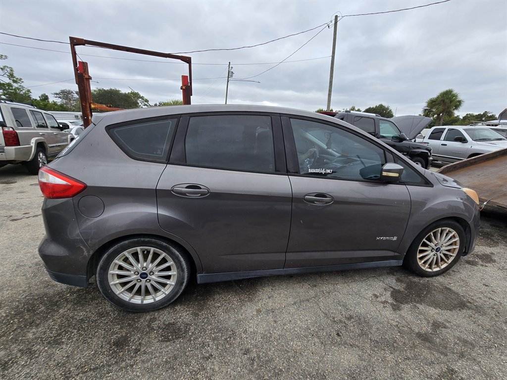 2013 Ford C-Max SE's photo