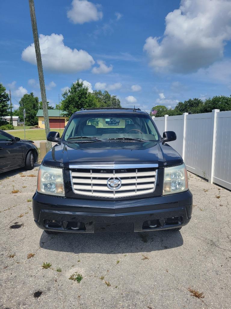 2003 Cadillac Escalade EXT Base's photo
